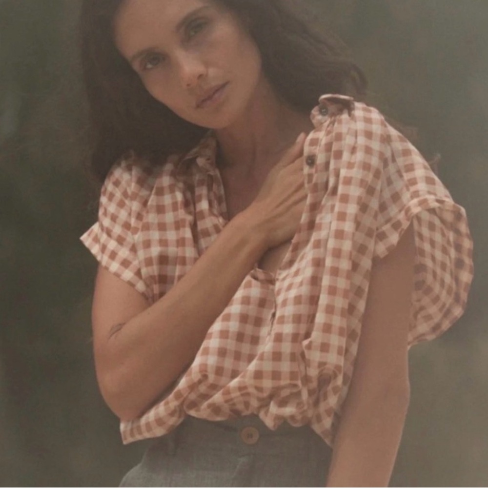 Acacia Max Top in Sunday